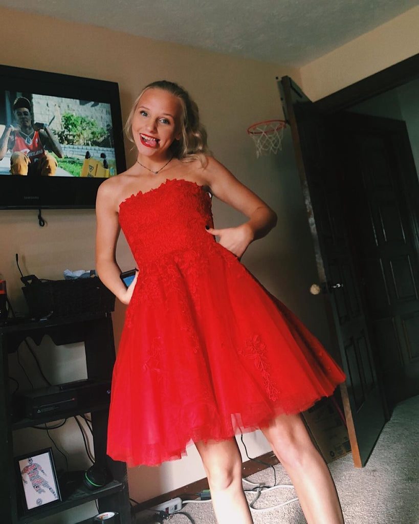 Strapless Red Tulle A-Line Short Homecoming Dress With Applique