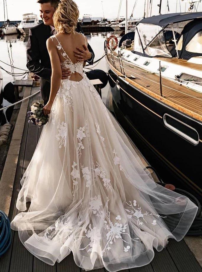 Tulle A Line Round Neckline Floral Appliques Beach Wedding Bridal Dresses