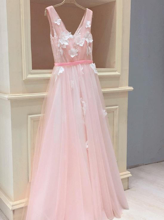 Tulle V Neck Sleeveless Pink Long Prom Dresses With Appliques