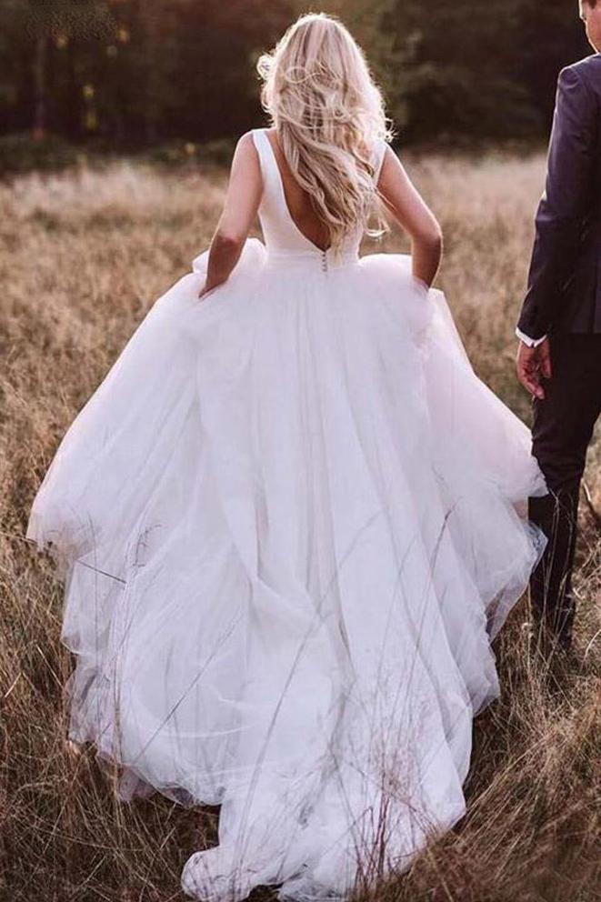 Elegant Round Neck V-back Tulle Ivory Wedding Dresses With Bowknot