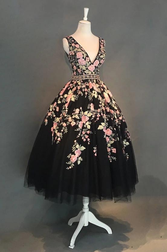 A-line V-neck Black Floral Tea Length Prom Dresses With Beading