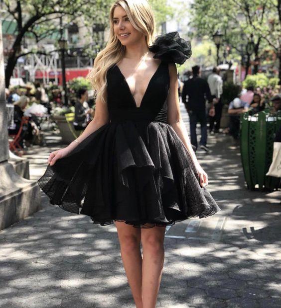 black v neck tulle short homecoming dress cg24069